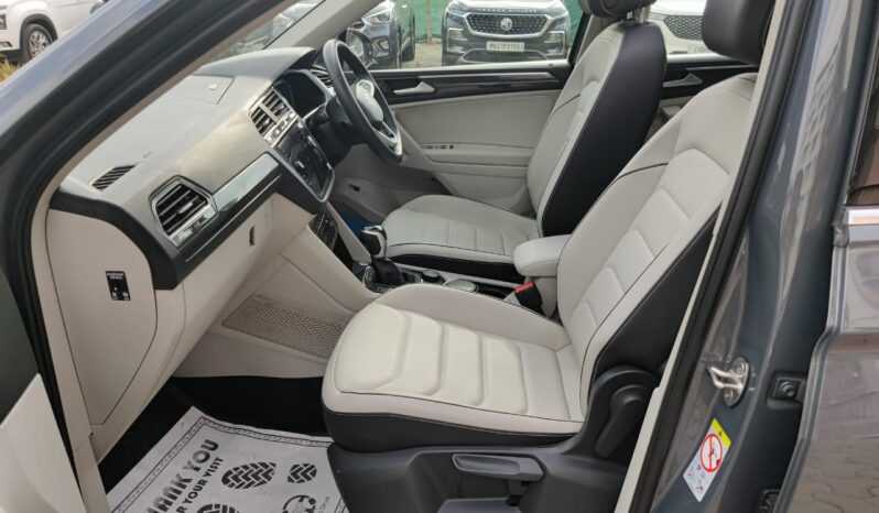Volkswagen Tiguan 2.0 Tsi Elegance full