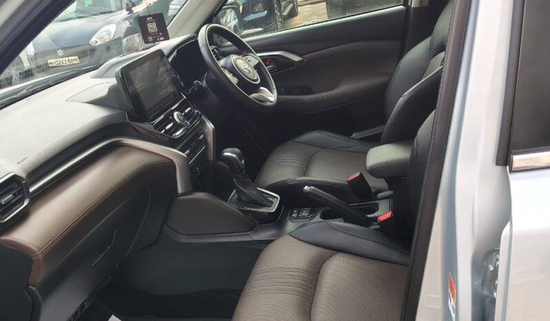 Toyota Urban Cruiser Hyryder V Hybrid full