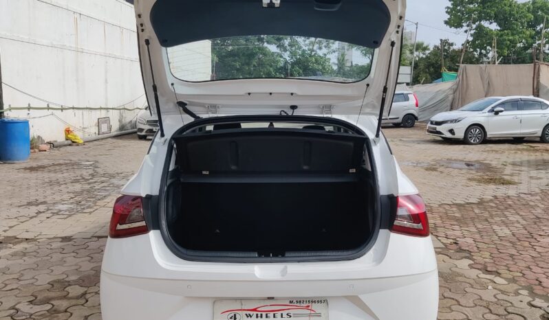 Hyundai i20 Asta(O) 1.2 IVT full