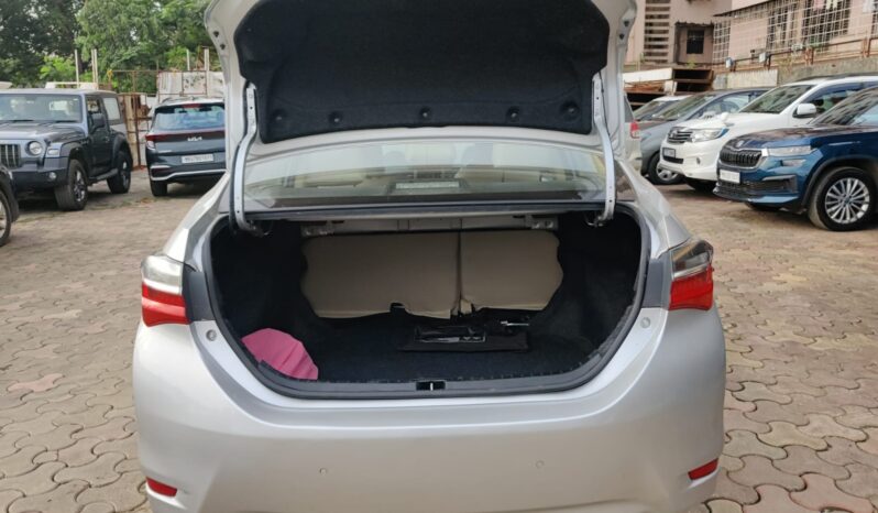 Toyota Corolla Altis 1.8 G full