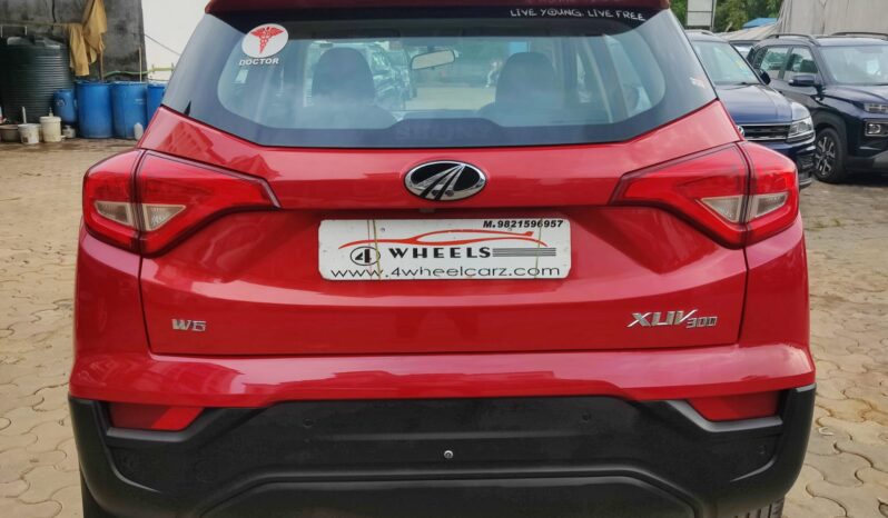 Mahindra XUV 300 W6 full