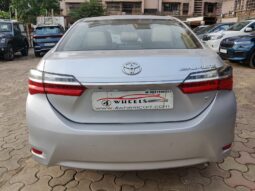 Toyota Corolla Altis 1.8 G full