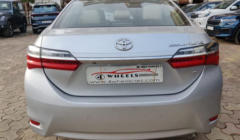 Toyota Corolla Altis 1.8 G full