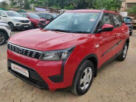 Mahindra XUV 300 W6