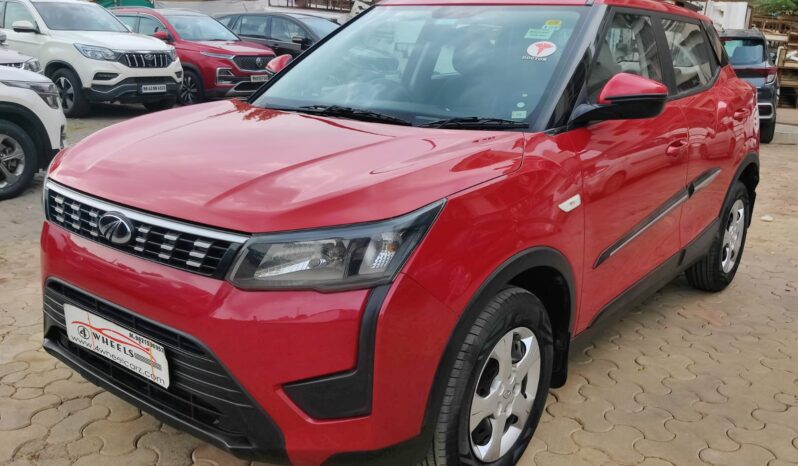 Mahindra XUV 300 W6 full