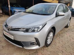 Toyota Corolla Altis 1.8 G full