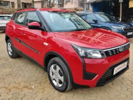 Mahindra XUV 300 W6