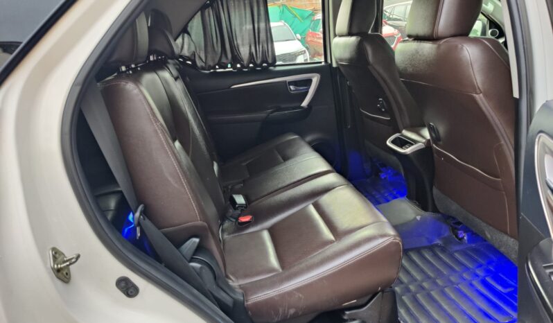 Toyota Fortuner 4×2 full