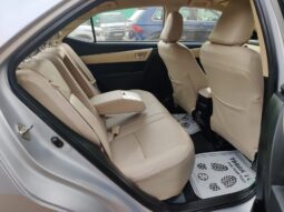 Toyota Corolla Altis 1.8 G full