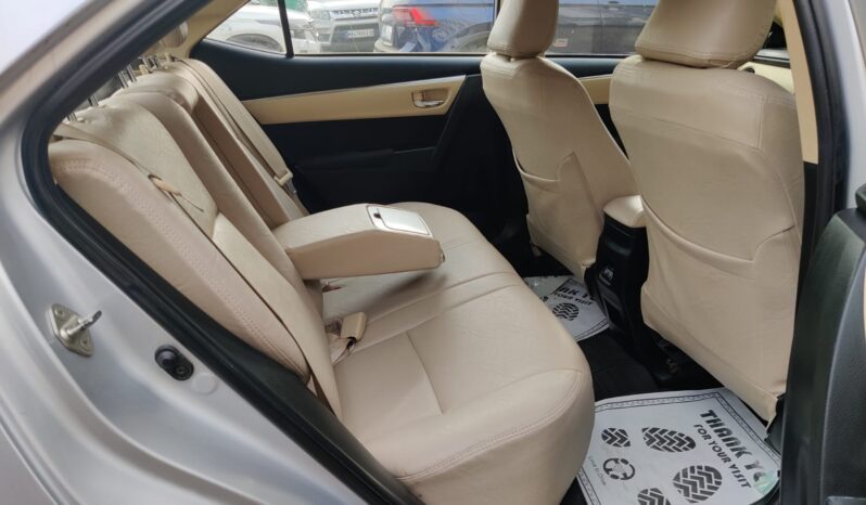 Toyota Corolla Altis 1.8 G full