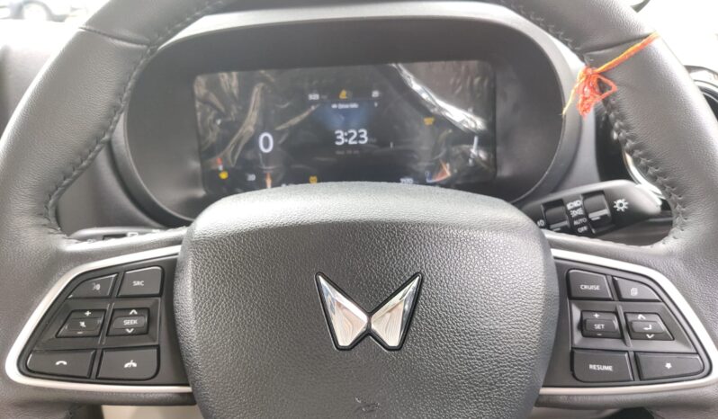 Mahindra Thar ROXX AX7 L D RWD full