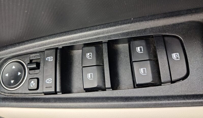 Kia Sonet 1.5 GTX Plus D full