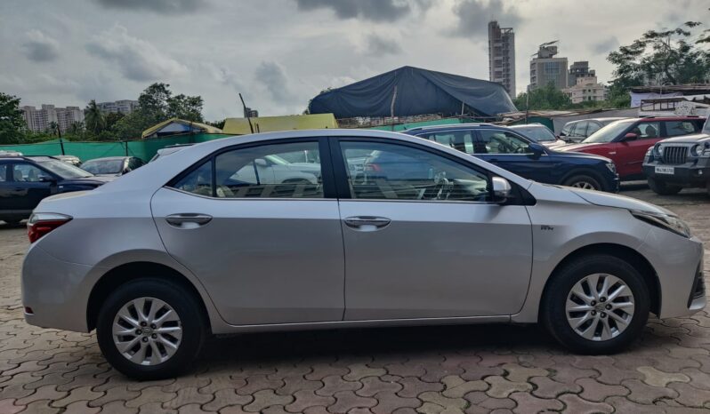 Toyota Corolla Altis 1.8 G full